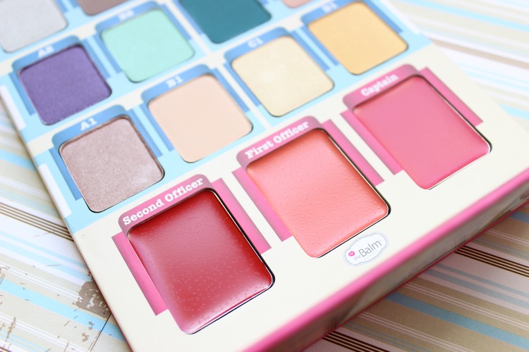 the_balm_voyage_palette_03