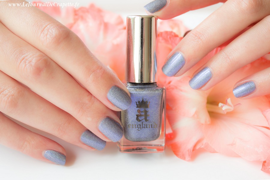 aengland-dancingwithnureyev-vernis-holographique-swatch-01