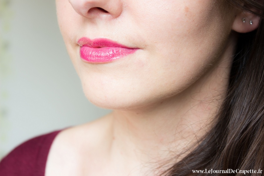 vernis-levres-yves-saint-laurent-ysl-fuchsia-tomboy-swatch-05