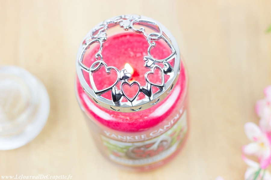 red-raspberry-framboise-yankee-candle-illuma-lid