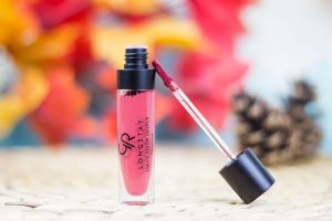 Rouge à Lèvres Golden Rose Ultra Riche Vitamine E - Teinte 48 Cocktail, 4,5g Sans Parabens
