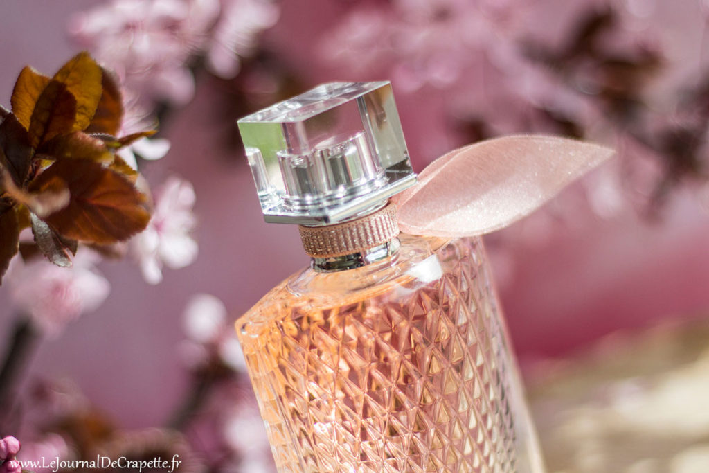 L'eau de toilette La vie est belle L'éclat : La revue