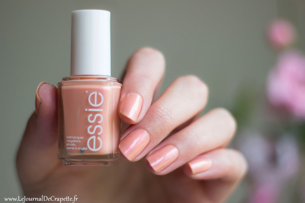 Essie Pinkies out vernis swatch